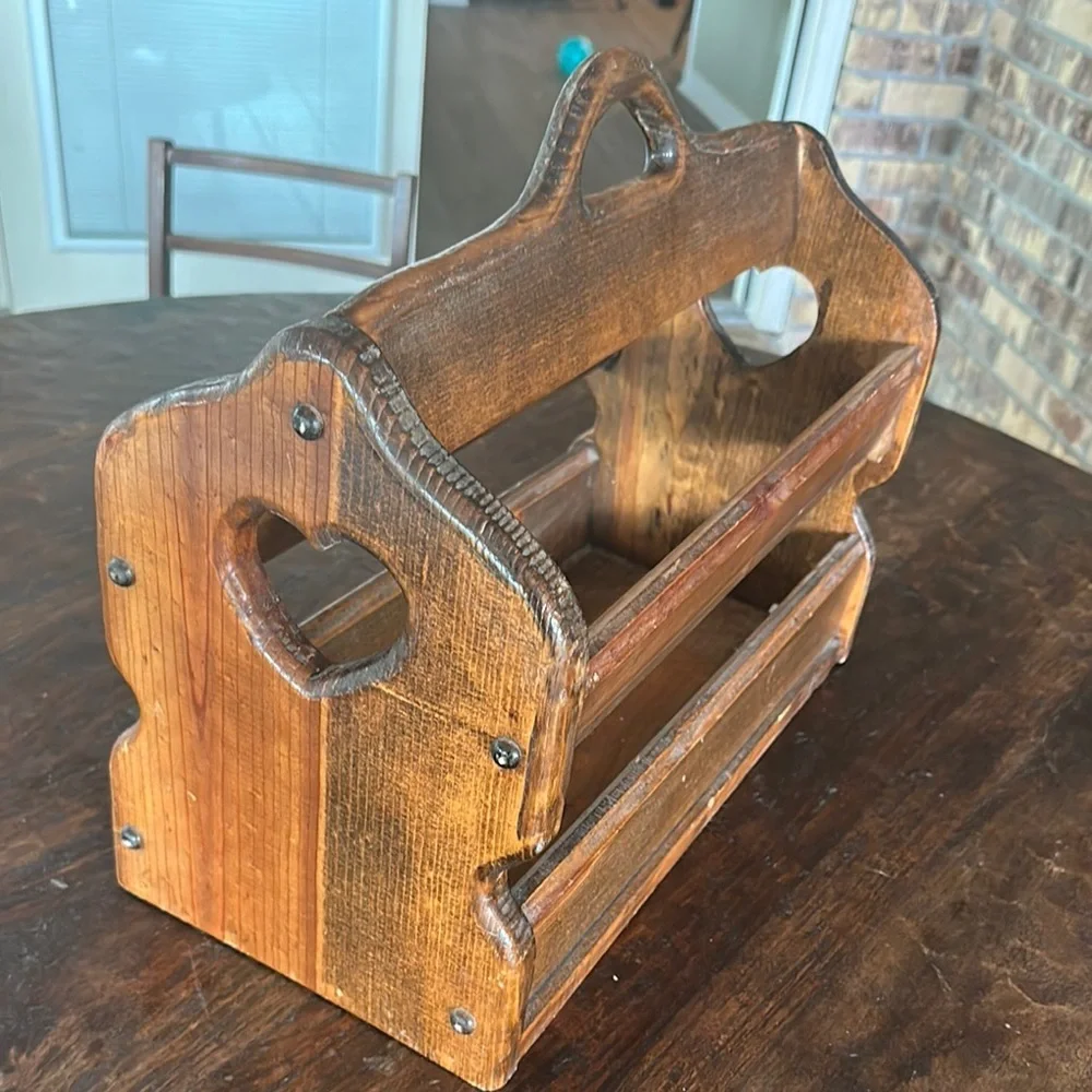 Country Style Wooden Magazine Rack with Handle, Heart Cutouts, 2 Compartments - Picture 6 of 8